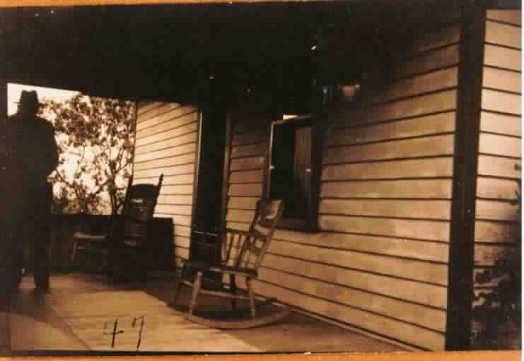 pbf-porch Porch where Floyd read the news of Richetti